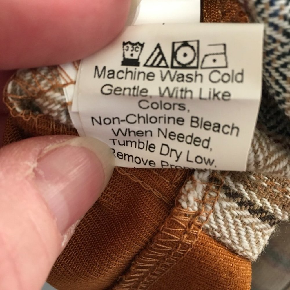 SHEIN Cropped Plaid Flannel - Picture 8 of 8